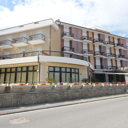 Hotel Liliana Andora Citr 9006-0004 Zewnętrze zdjęcie